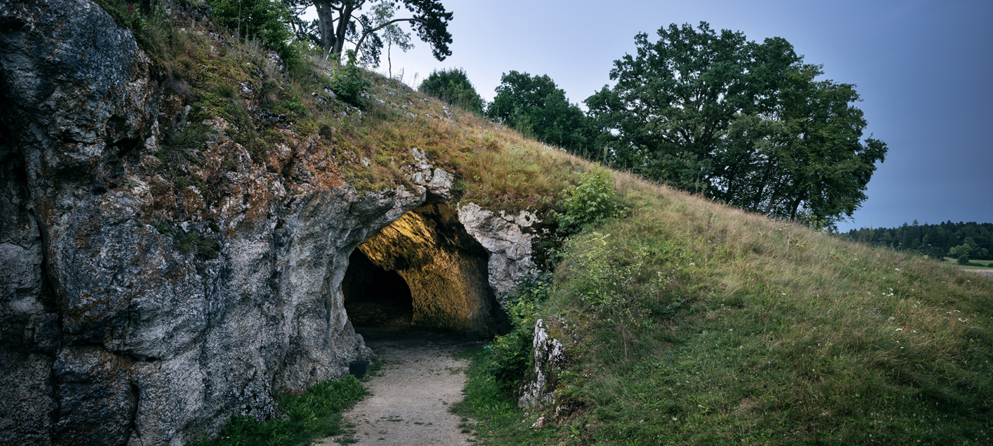 Vogelherdhöhle im Archäopark Vogelherd